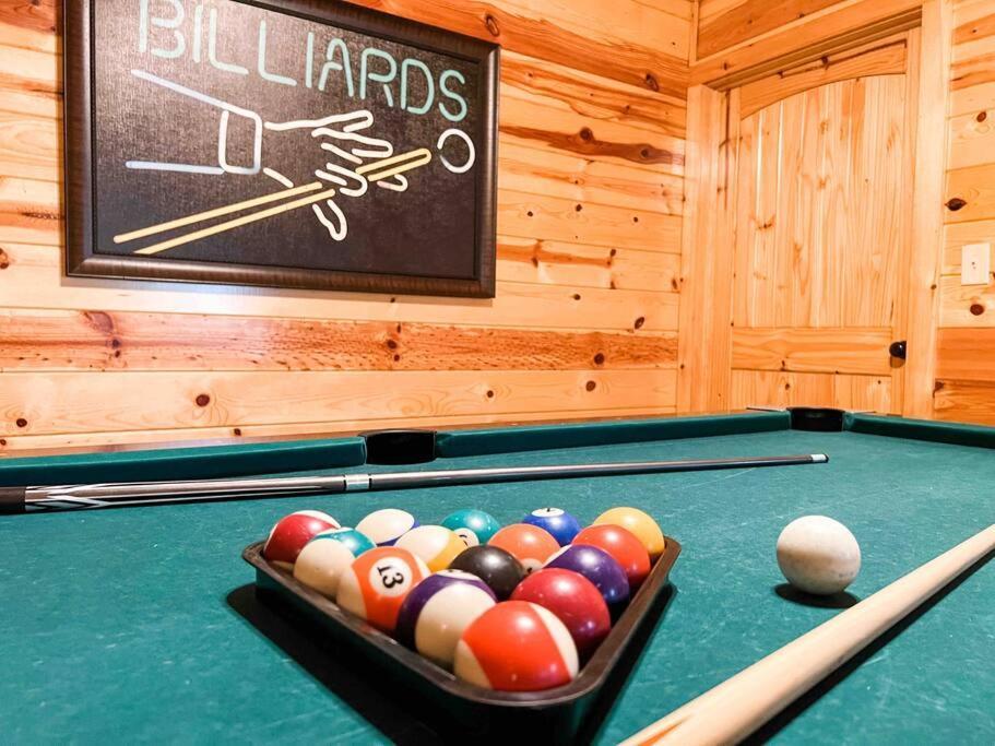 Indoor Heated Pool Hot Tub Cabin Sevierville Kültér fotó